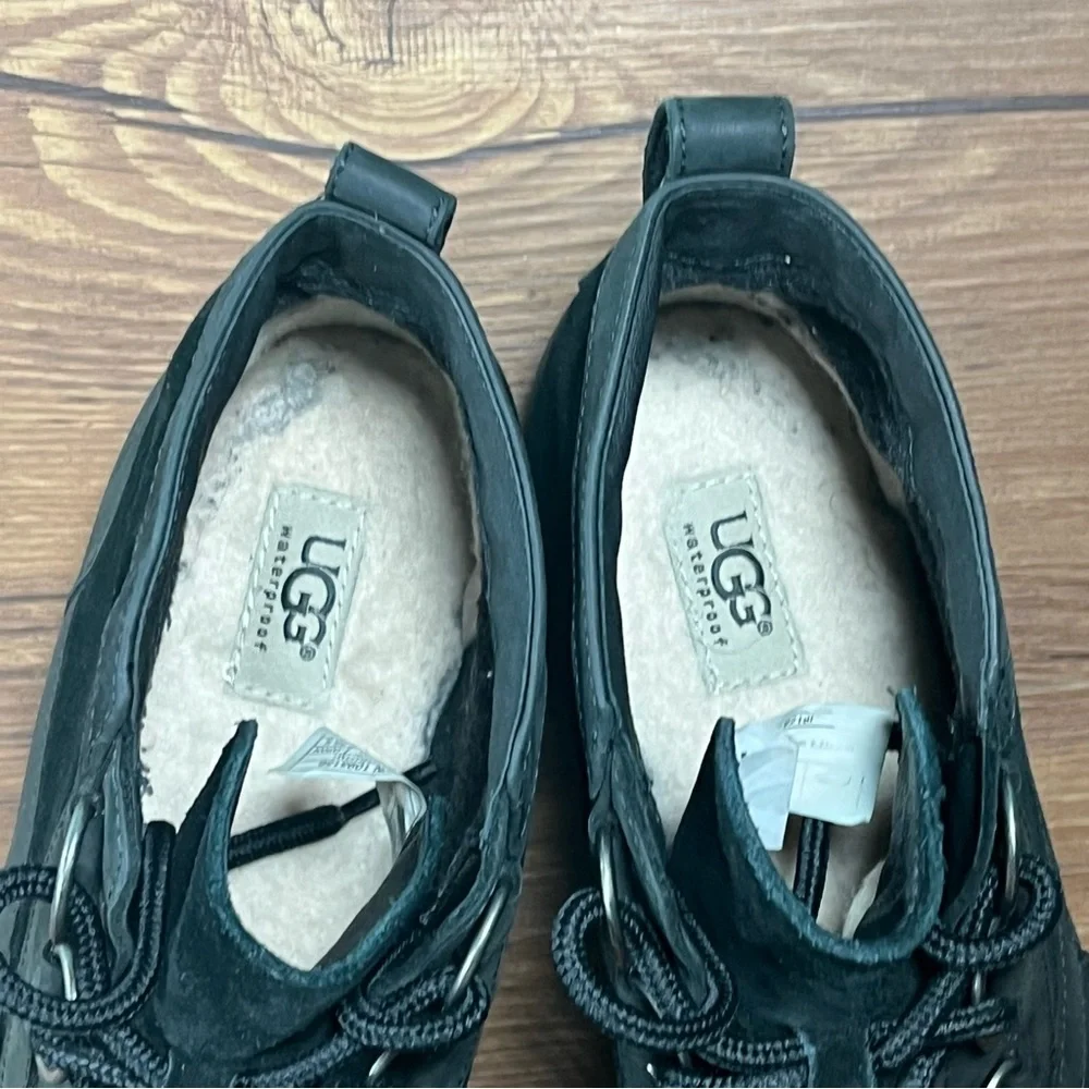 UGG Heather Black Leather Duck Boots Shoes‎ Women’s Size 9.5